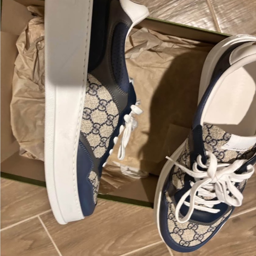 Gucci Navy and Cream Patterned Sneakers